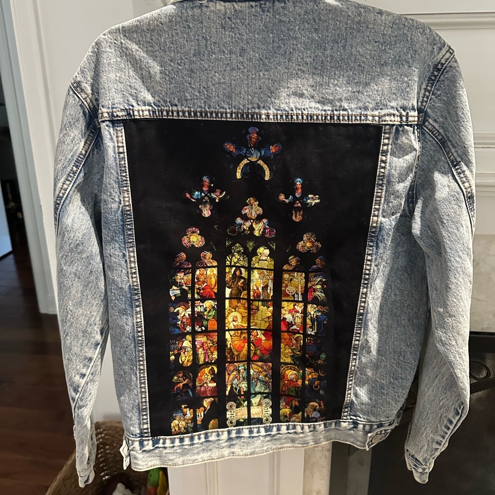 Rare Forever21 Alphonse Mucha stained glass denim jacket sz. Small (34-36)